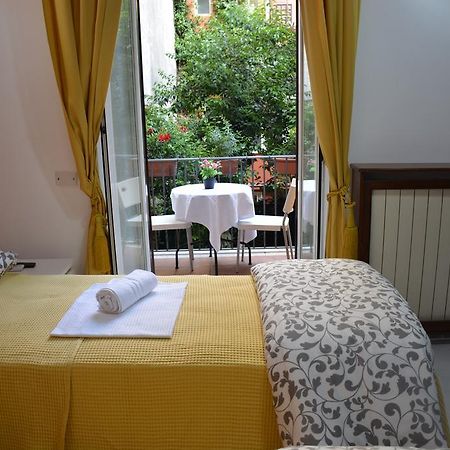 Roma Hotel Srls Экстерьер фото